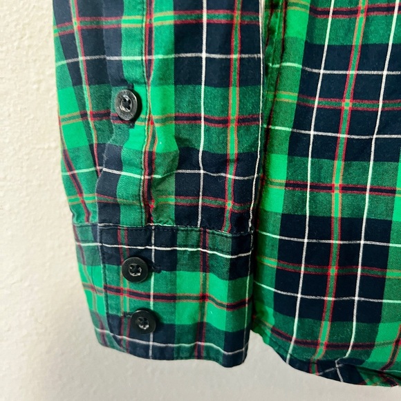 Vineyard Vines Green Plaid Button Down Top - Size 4 - Picture 5 of 9